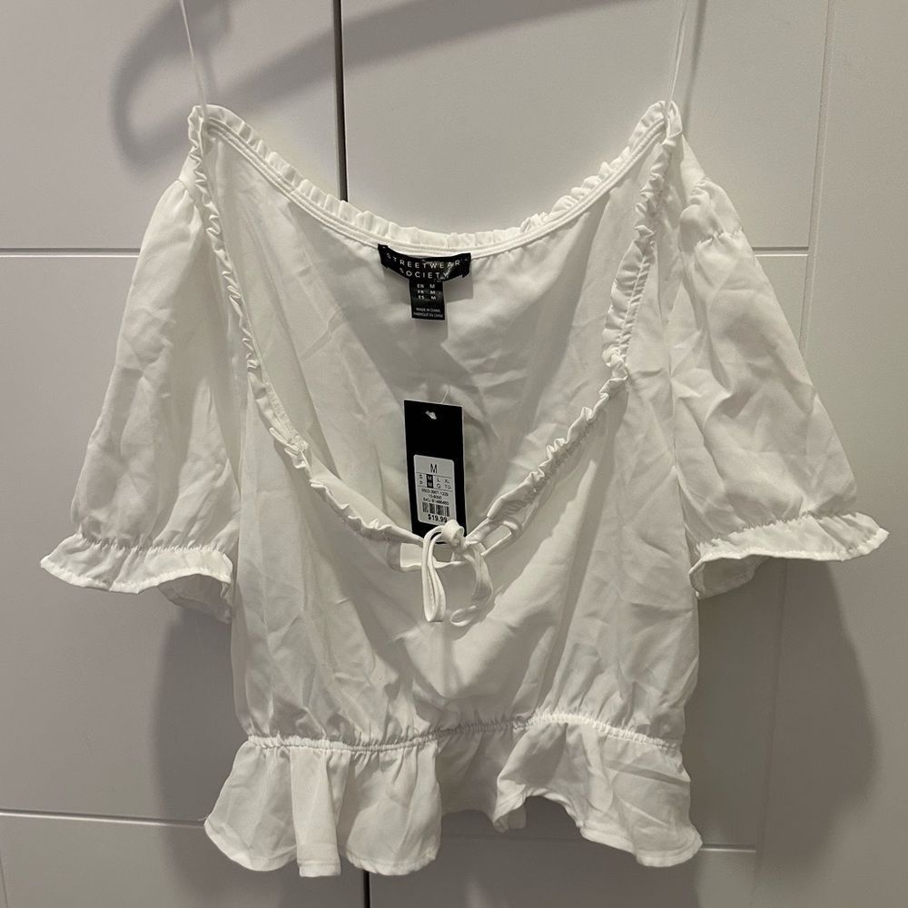 White off shoulder crop